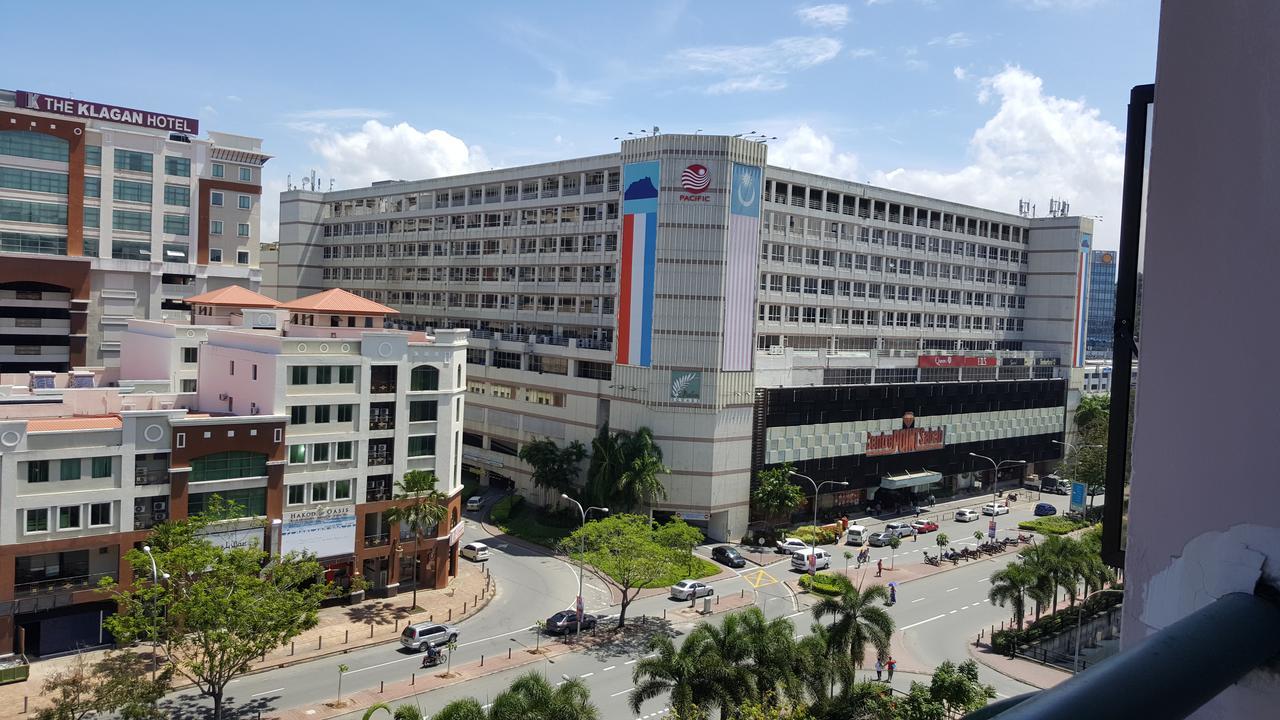 Homestay Marina Court Kota Kinabalu Exterior foto